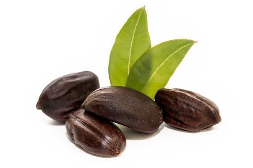 Jojoba -Rich in vitamins and minerals, Jojoba Oil is a natural moisturizer that nourishes and strengthens hair while imparting shine.