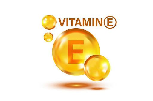 Vitamin E – A great ingredient for hair care, Vitamin E hydrates and rejuvenates dry and flaky scalp. It also boosts hair elasticity and shine while promoting growth.